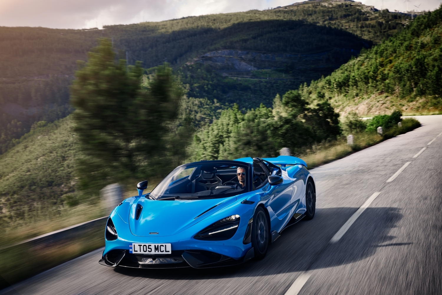 Small-13432-McLaren765LTSpider.jpg
